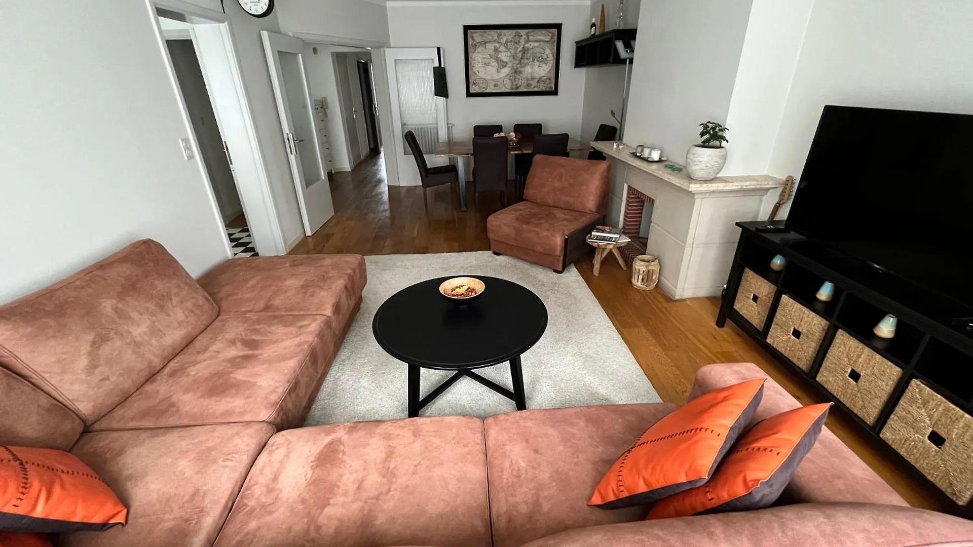 Apartment Spacious 2 Bedroom App In The Center With Balcony Ghent